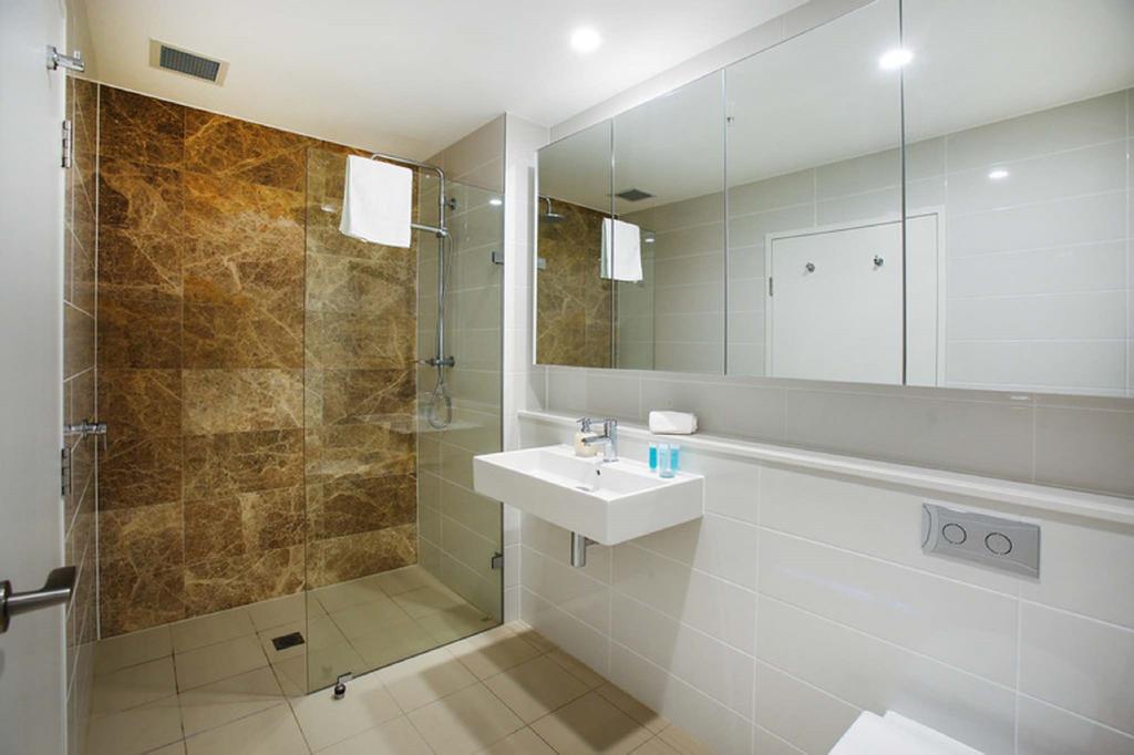 Moore To See - Modern And Spacious 3Br Zetland Apartment With Views Over Moore Park Сидни Екстериор снимка